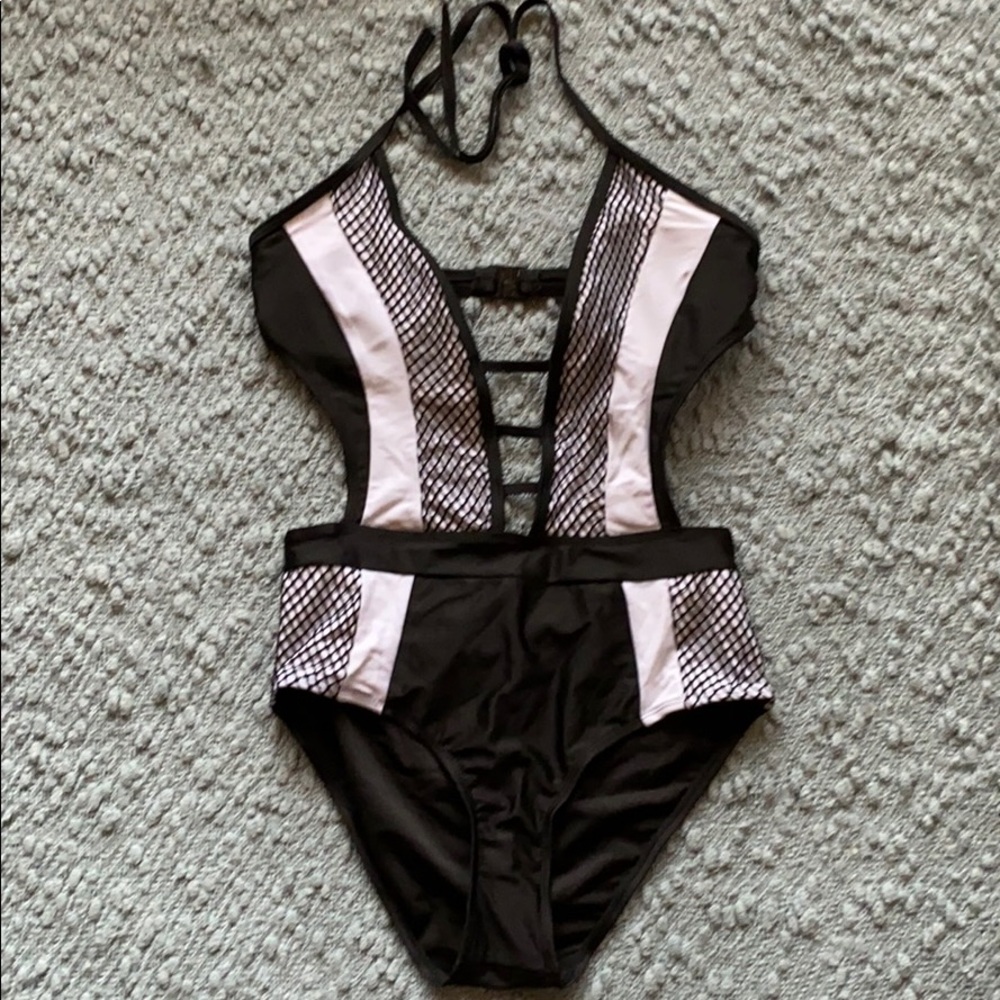 One piece swimsuit